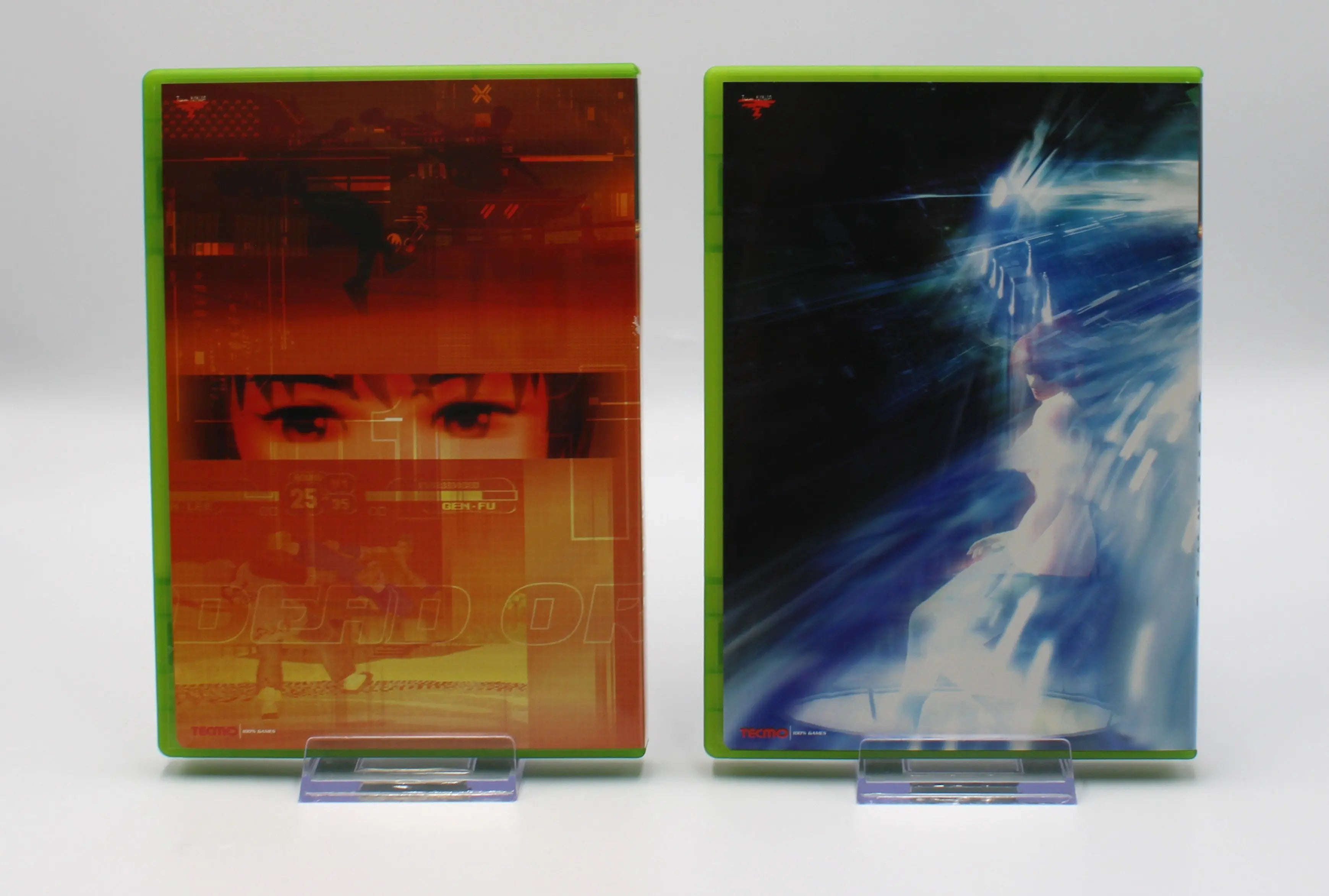Back cover view of both game cases for Dead or Alive Ultimate for Microsoft Xbox Original NTSC-U, displaying game descriptions, features, and screenshots.