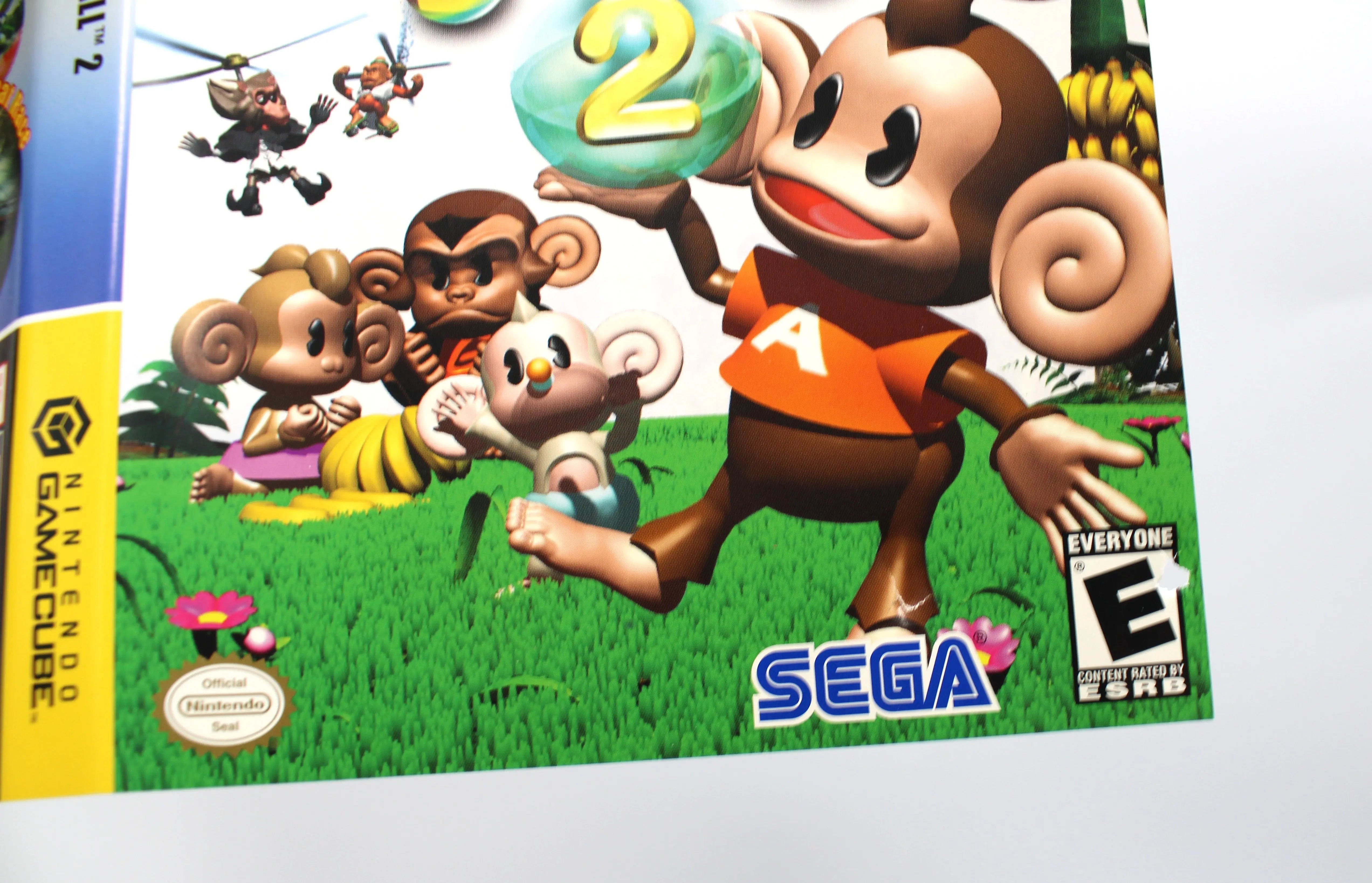 For sale is Super Monkey Ball 2 for Nintendo GameCube. CIB, Complete in Box. Player's Choice version. See picture of slit to artwork bottom right out of case.