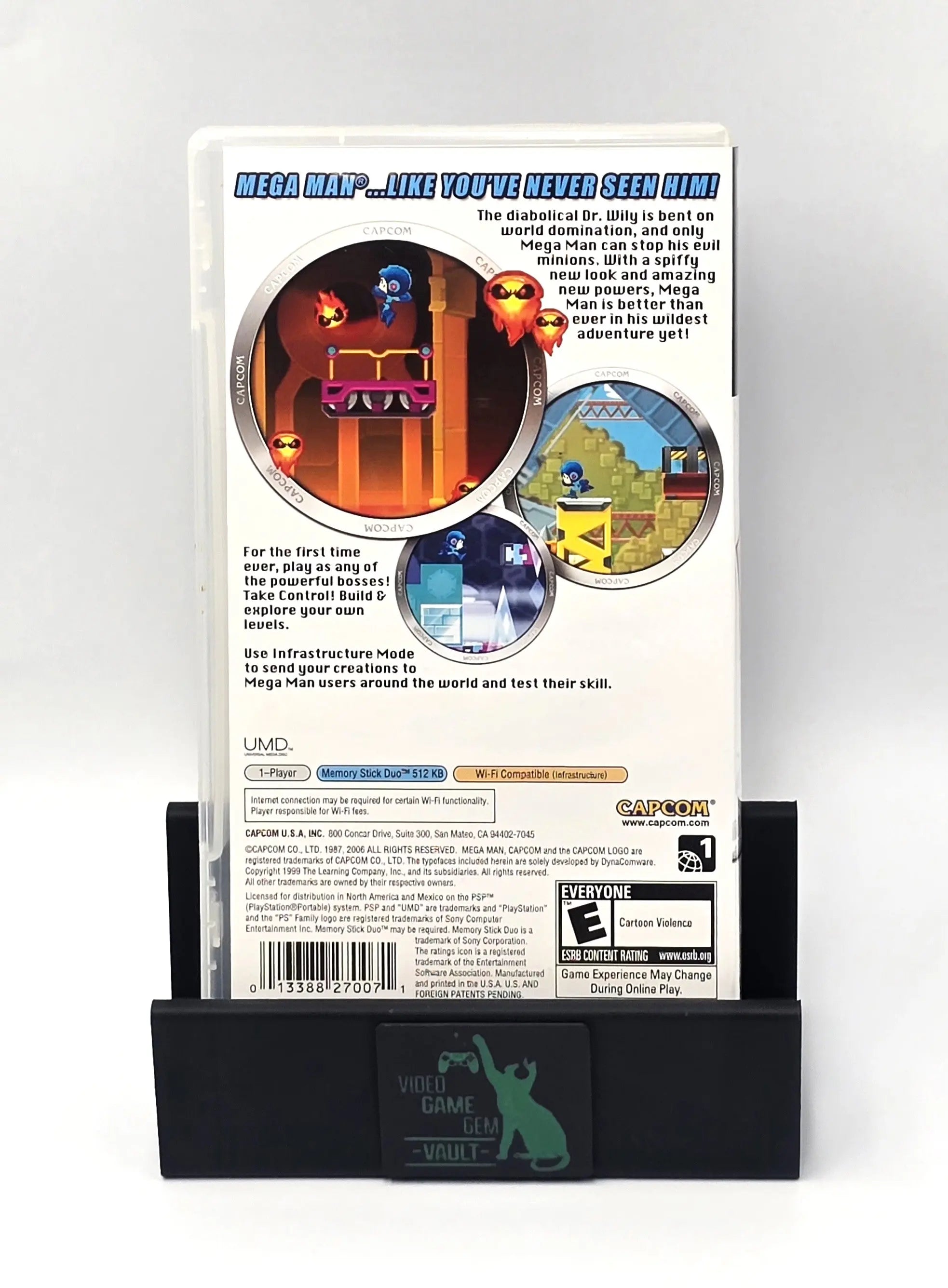 Back cover of Mega Man Powered Up for Sony PlayStation Portable PSP (2006) NTSC-U, showing gameplay screenshots, description, and Capcom branding.