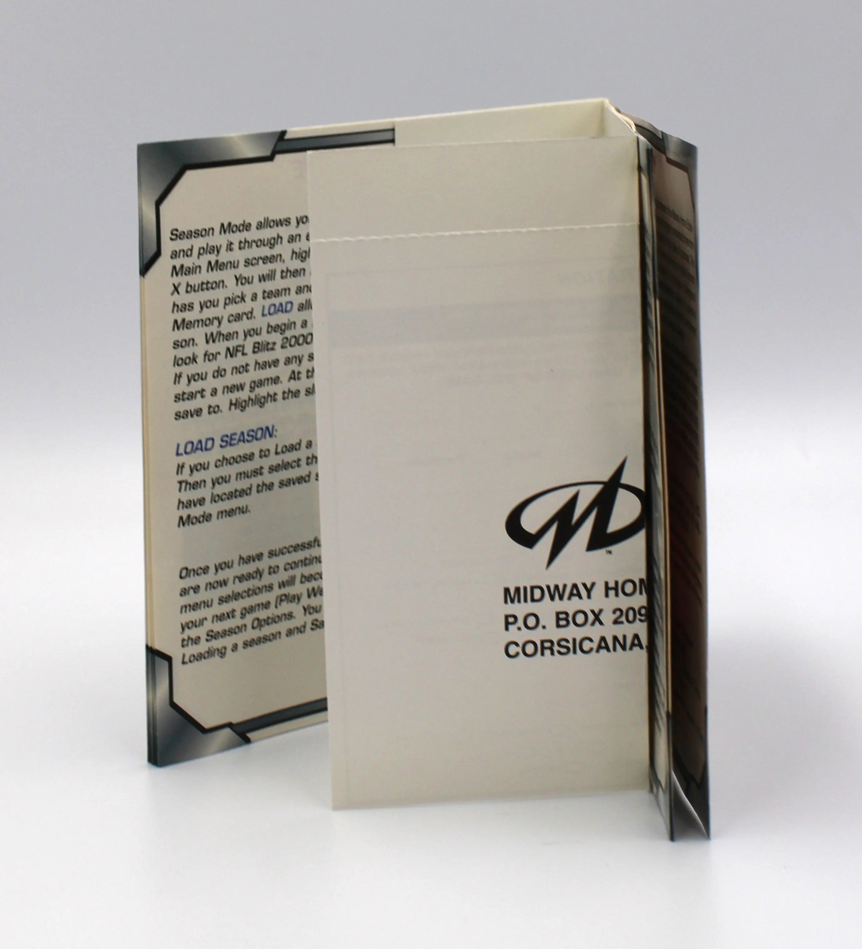 For sale is a black label game copy of NFL Blitz 2000 for Sony PlayStation 1, PS1. Football. CIB with Reg Card. See picture of midway warranty registration card back.