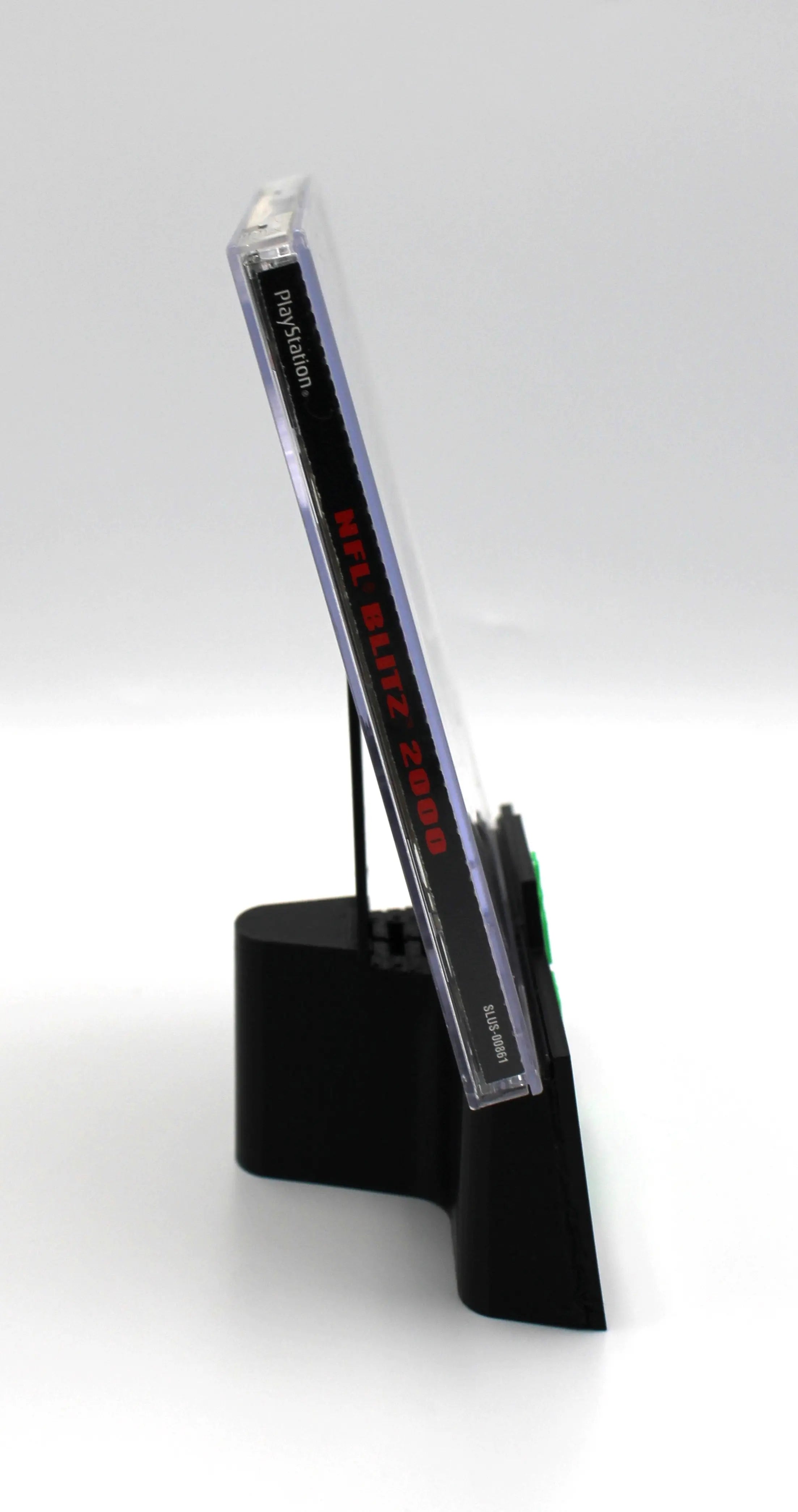 For sale is a black label game copy of NFL Blitz 2000 for Sony PlayStation 1, PS1. Football. CIB with Reg Card. See picture of bind to case.